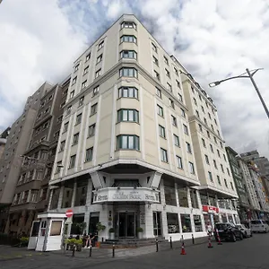 4* 酒店 塔克西姆绿园酒店